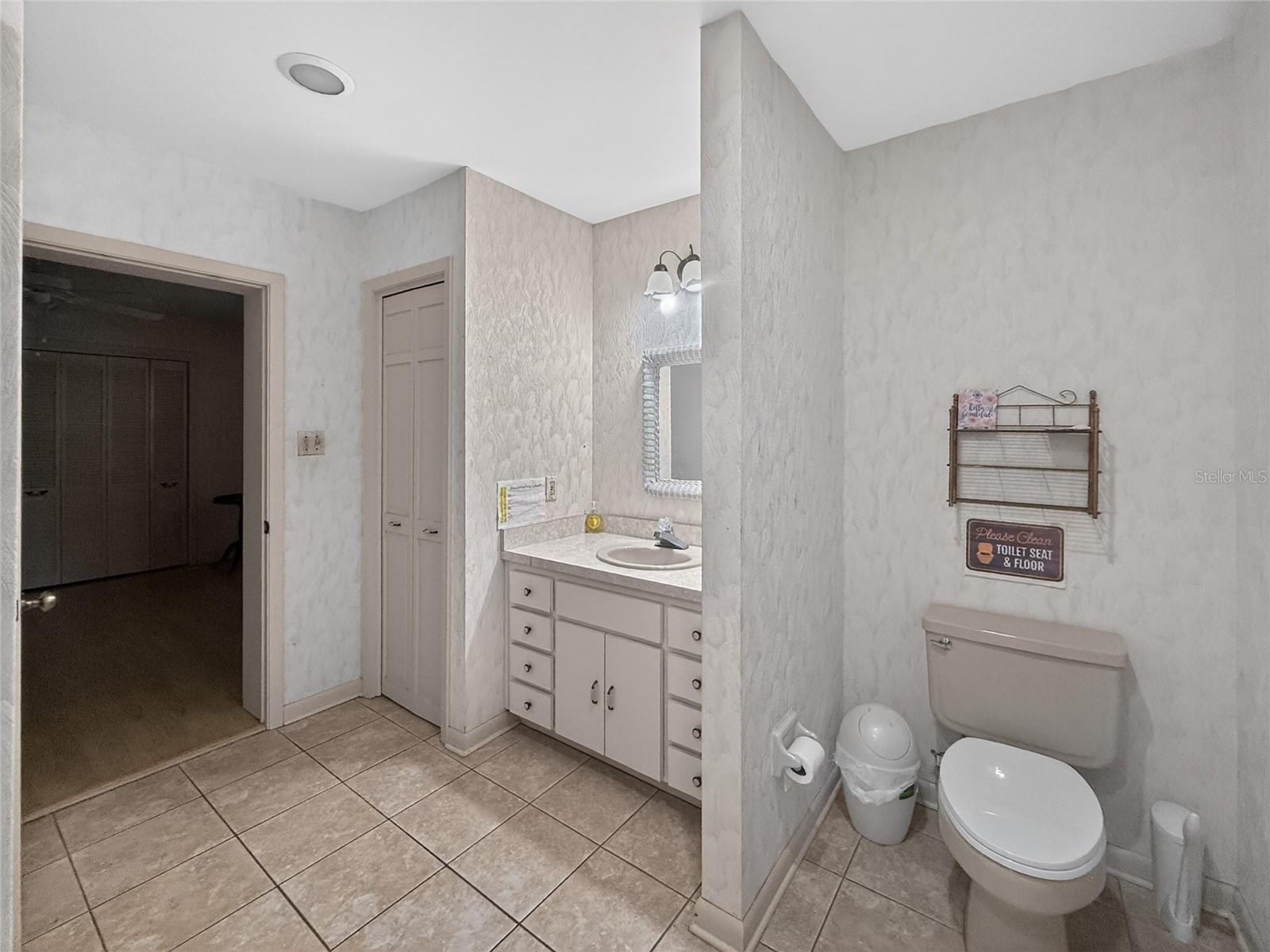 305 N Glen Ave Property Photo 24