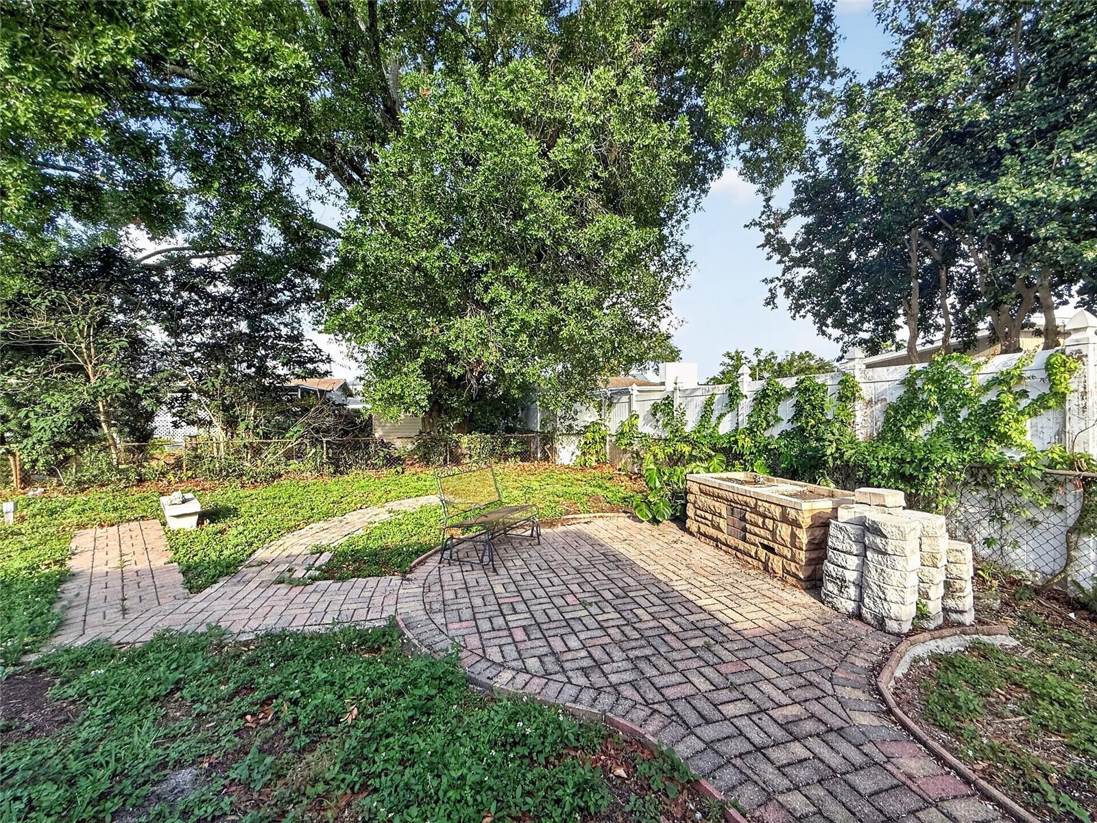 305 N Glen Ave Property Photo 46