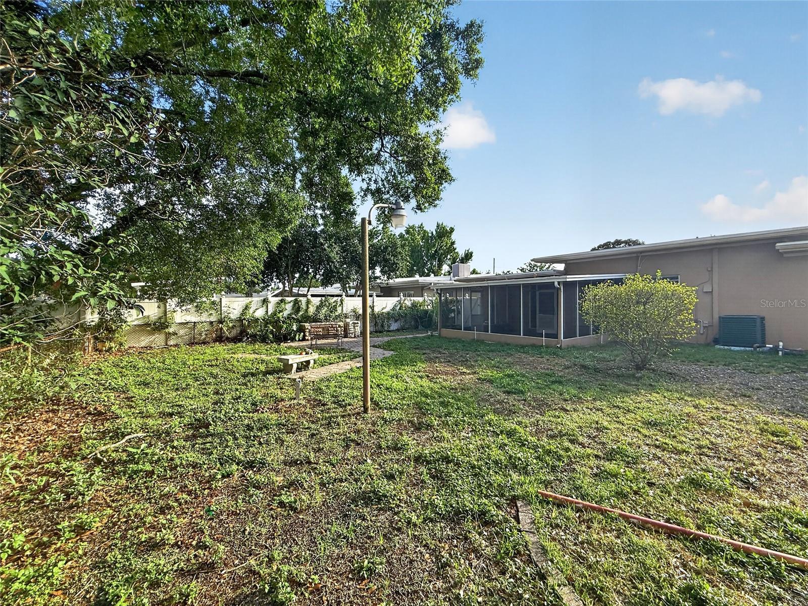 305 N Glen Ave Property Photo 49