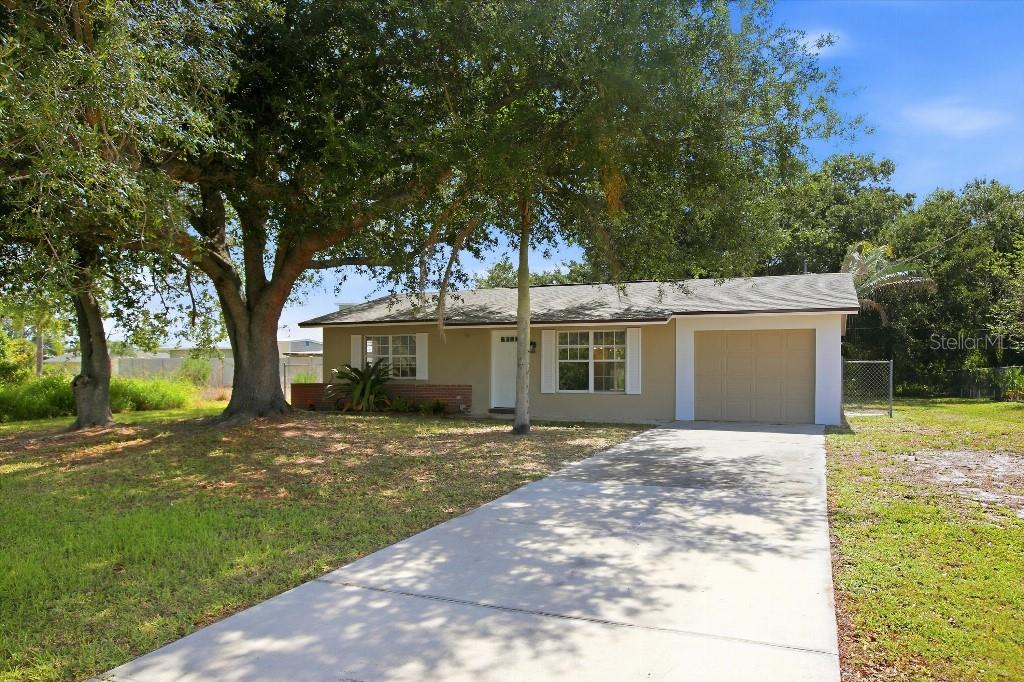 2278 PINELLAS DR Property Photo 1