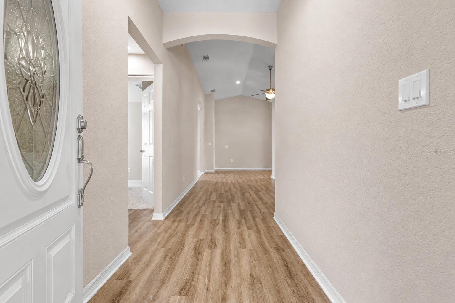 2014 Danes Ct Property Photo 4