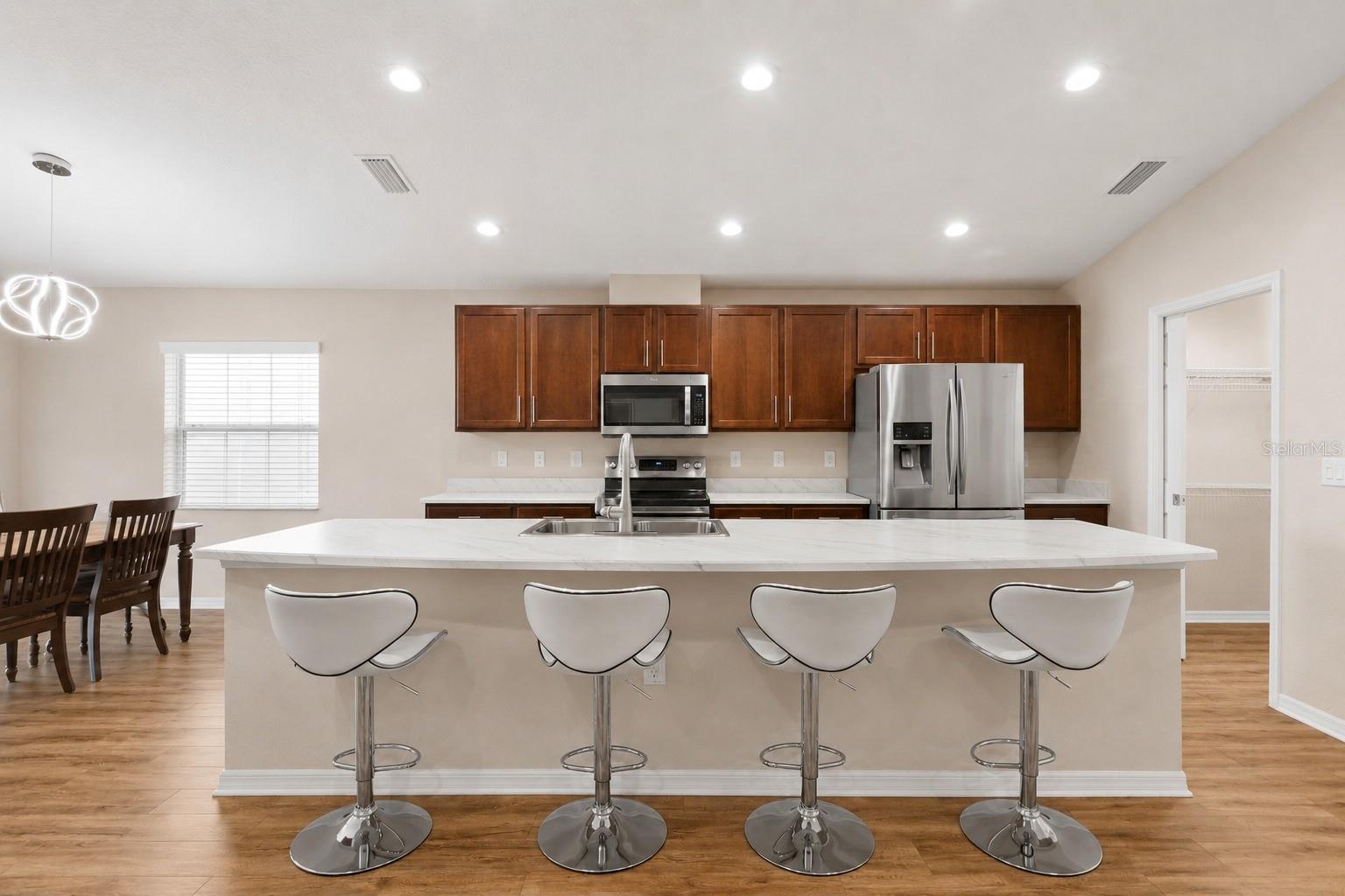 2014 Danes Ct Property Photo 8