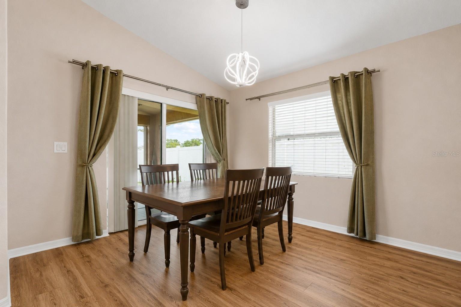 2014 Danes Ct Property Photo 16