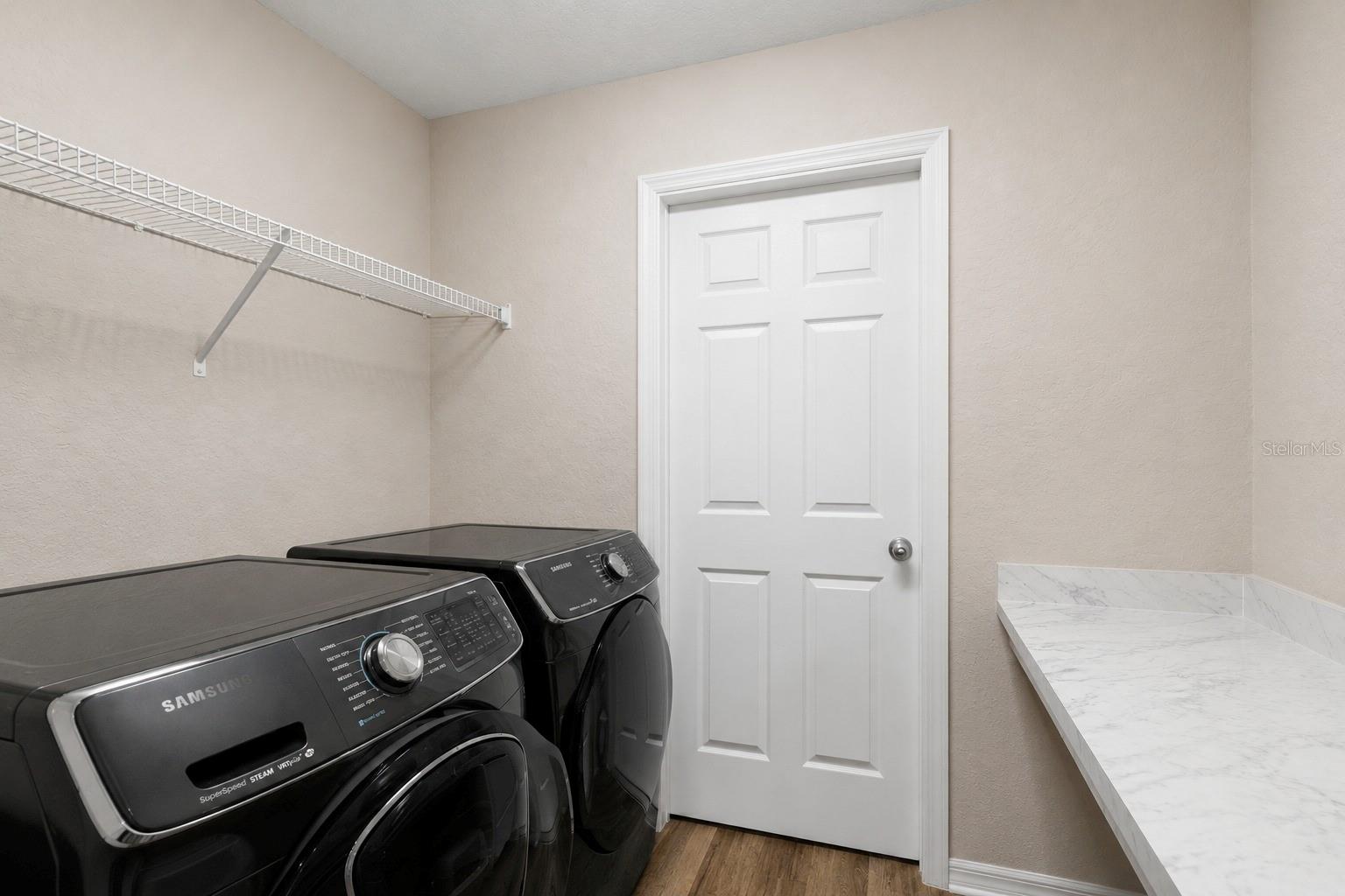 2014 Danes Ct Property Photo 18