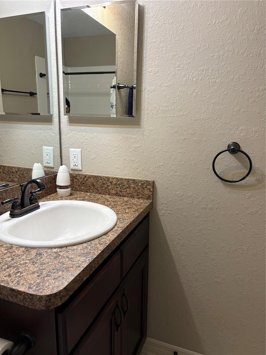 176 Juniper Loop Cir Property Photo 9