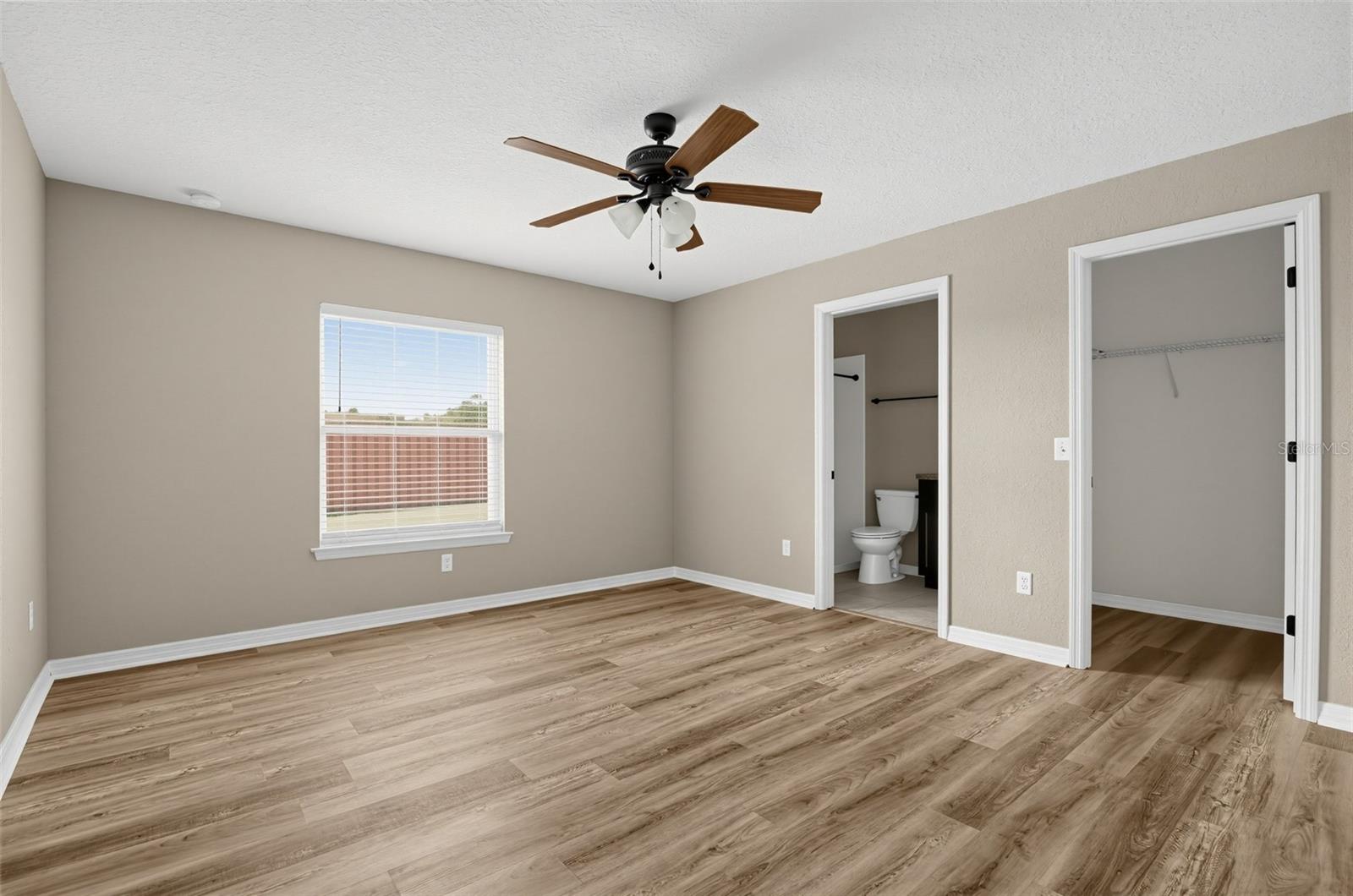 176 Juniper Loop Cir Property Photo 13
