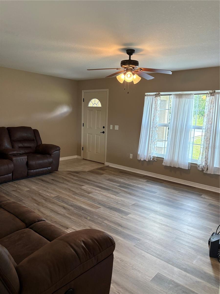 176 Juniper Loop Cir Property Photo 15