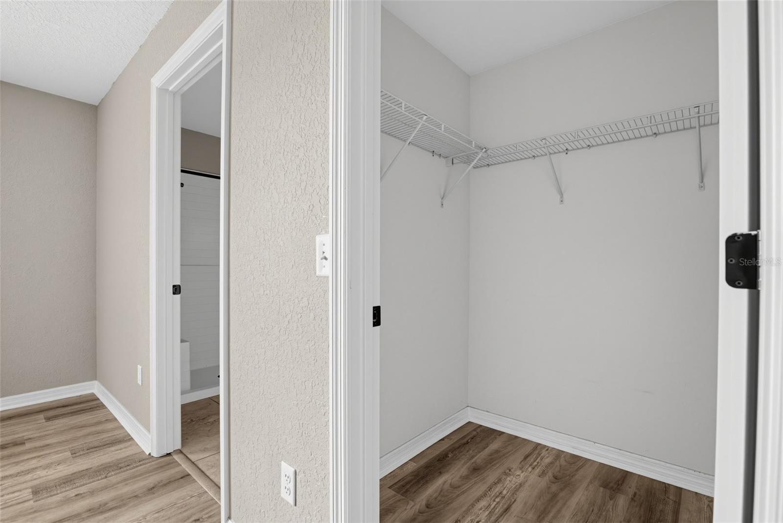 176 Juniper Loop Cir Property Photo 23