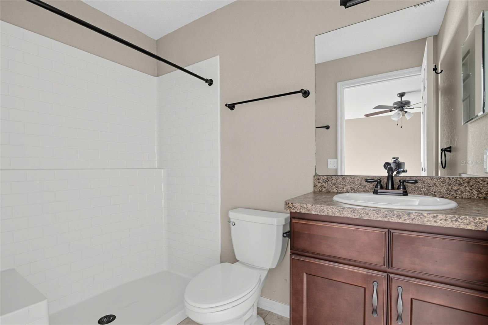 176 Juniper Loop Cir Property Photo 27