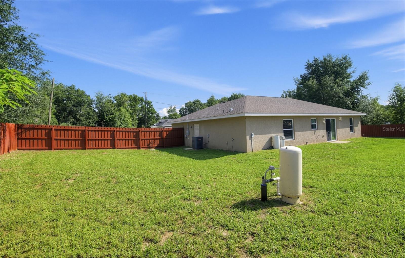 176 Juniper Loop Cir Property Photo 28