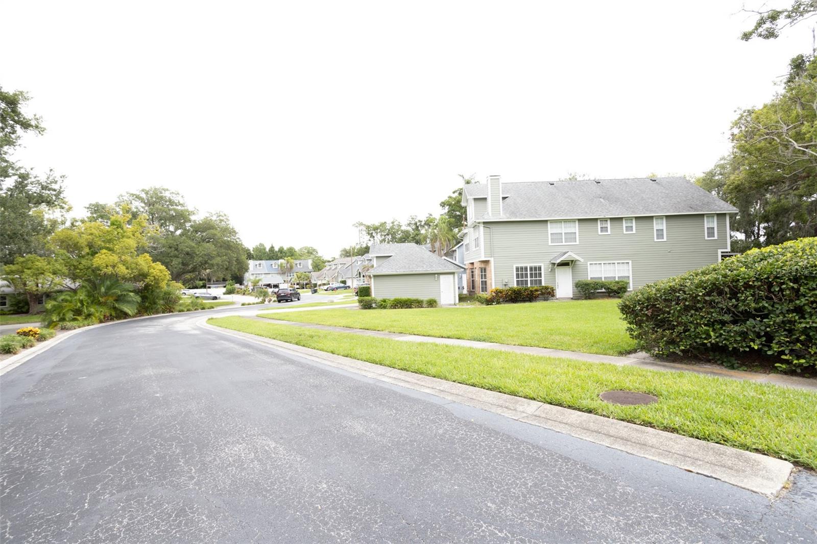 2740 Hamble Village Ln Property Photo 3