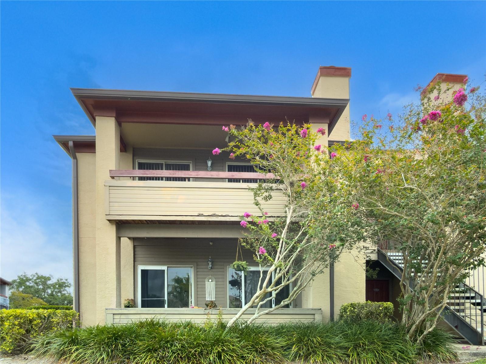 TB8513534 Property Photo 1