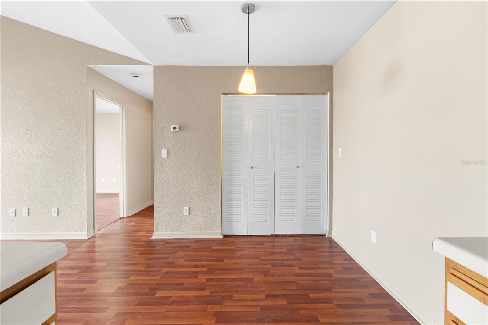 TB8513534 Property Photo 15