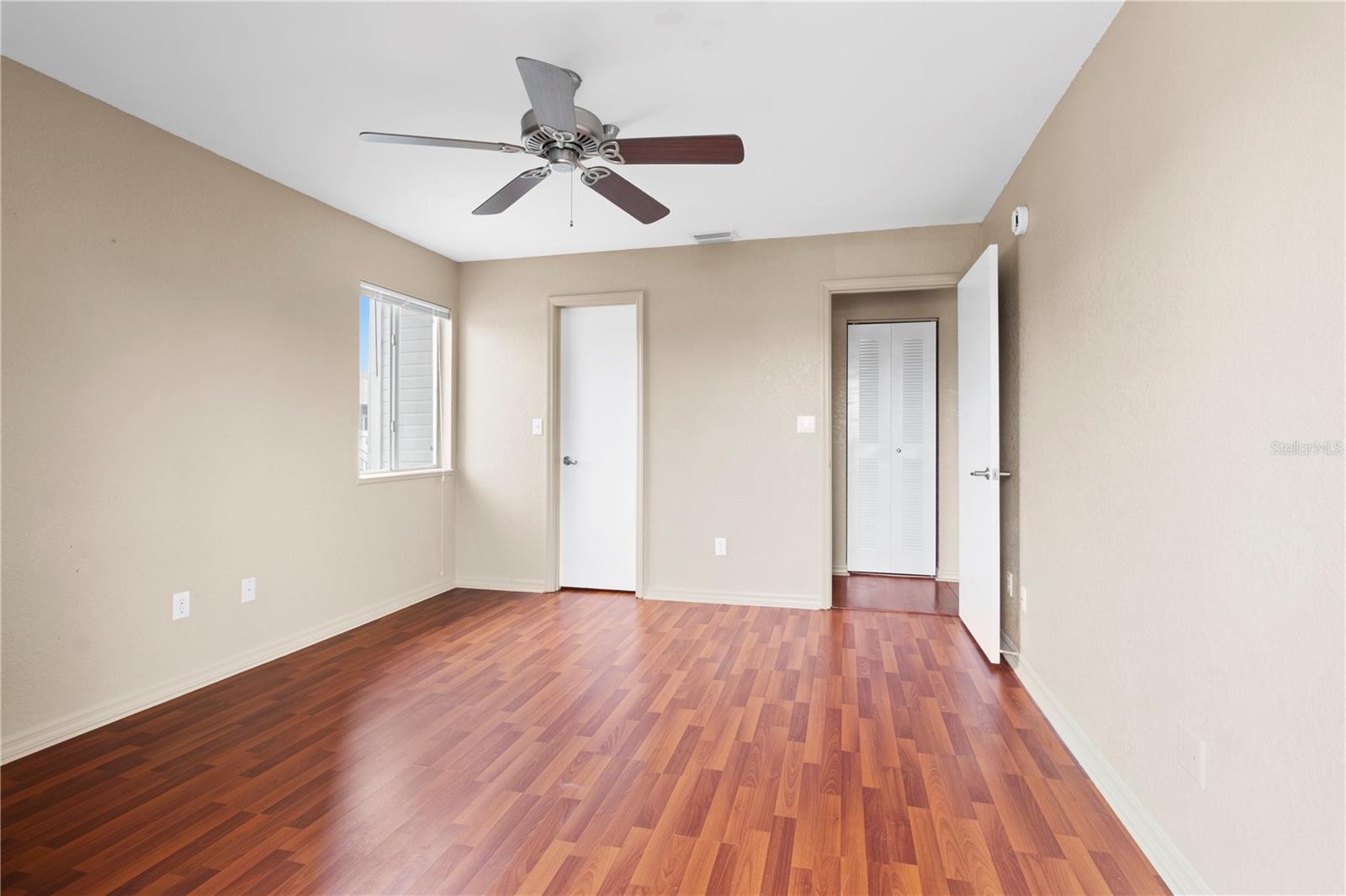 TB8513534 Property Photo 18