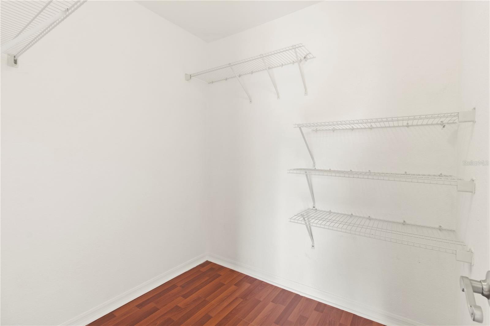TB8513534 Property Photo 20