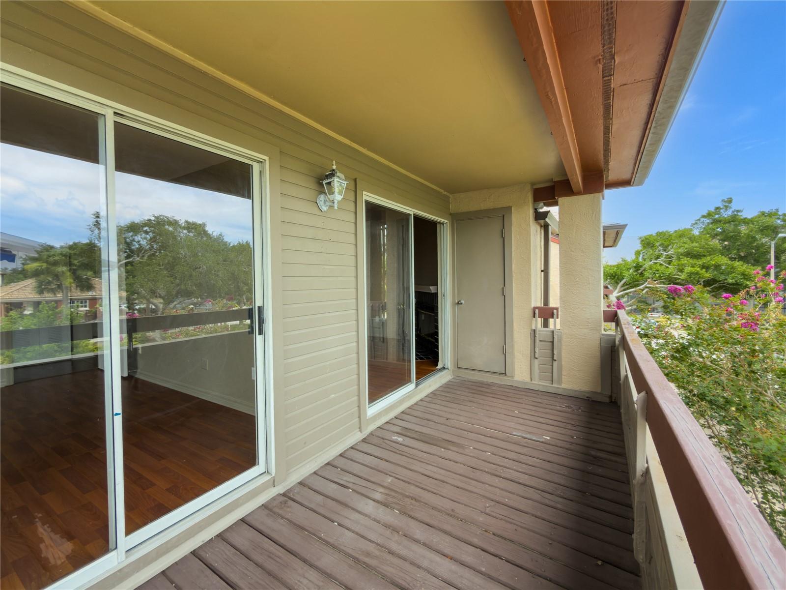 TB8513534 Property Photo 23