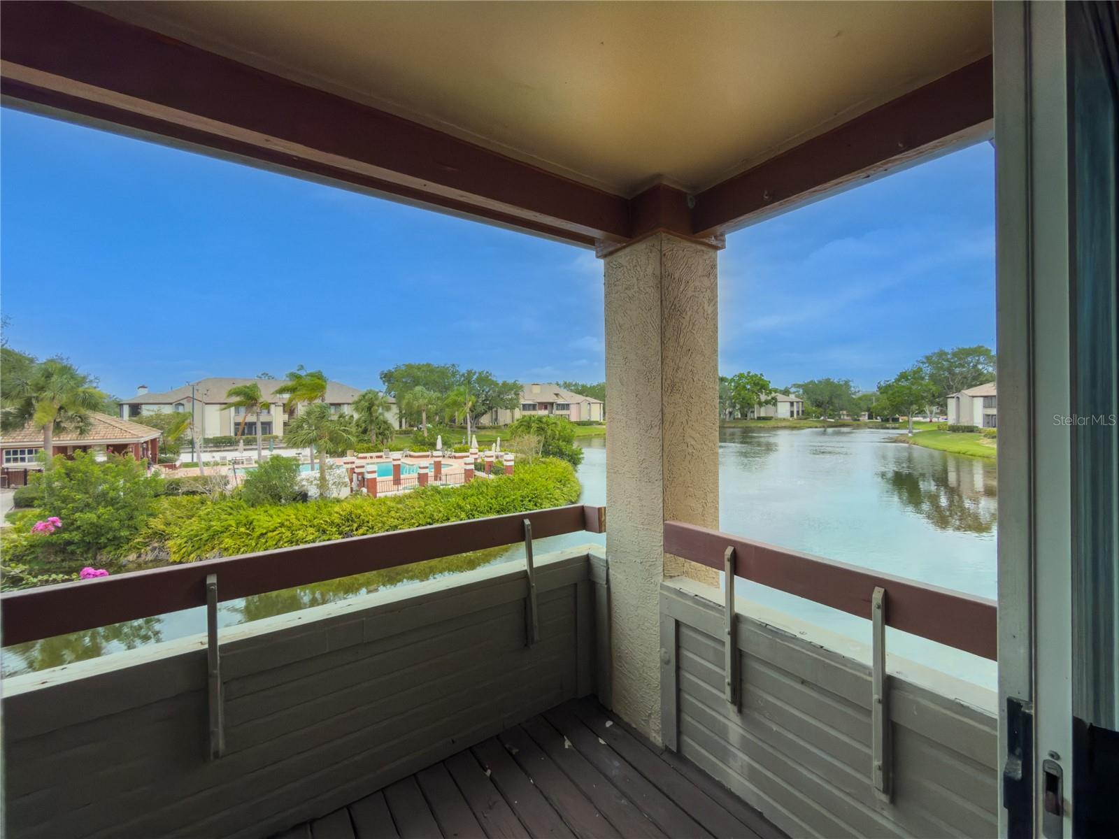 TB8513534 Property Photo 26