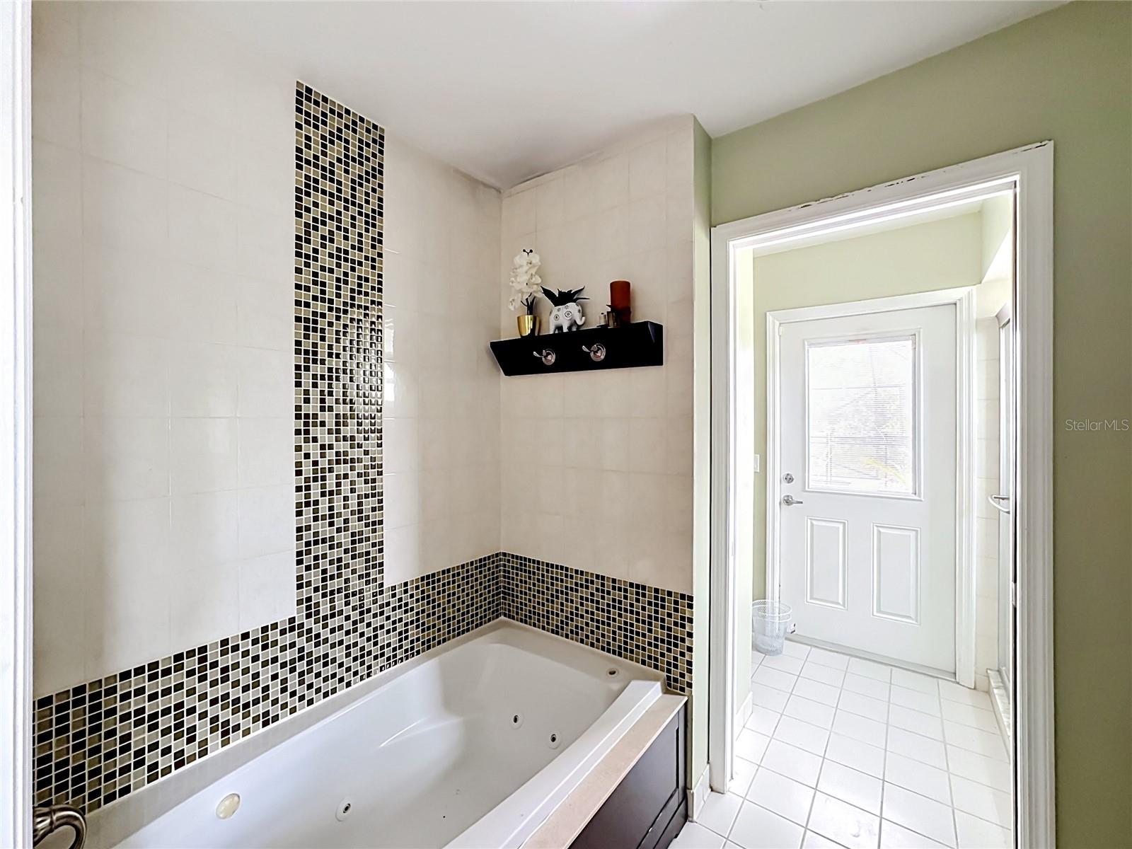 1654 Se Fallon Dr Property Photo 21