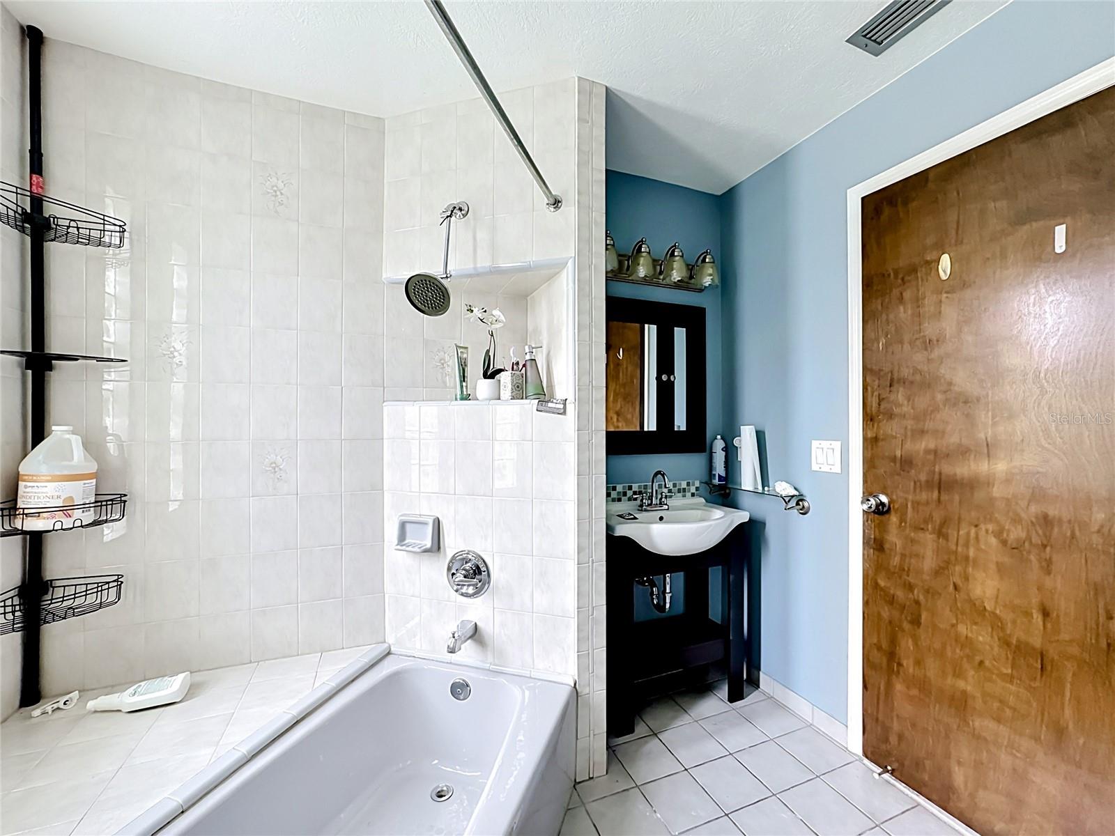 1654 Se Fallon Dr Property Photo 27