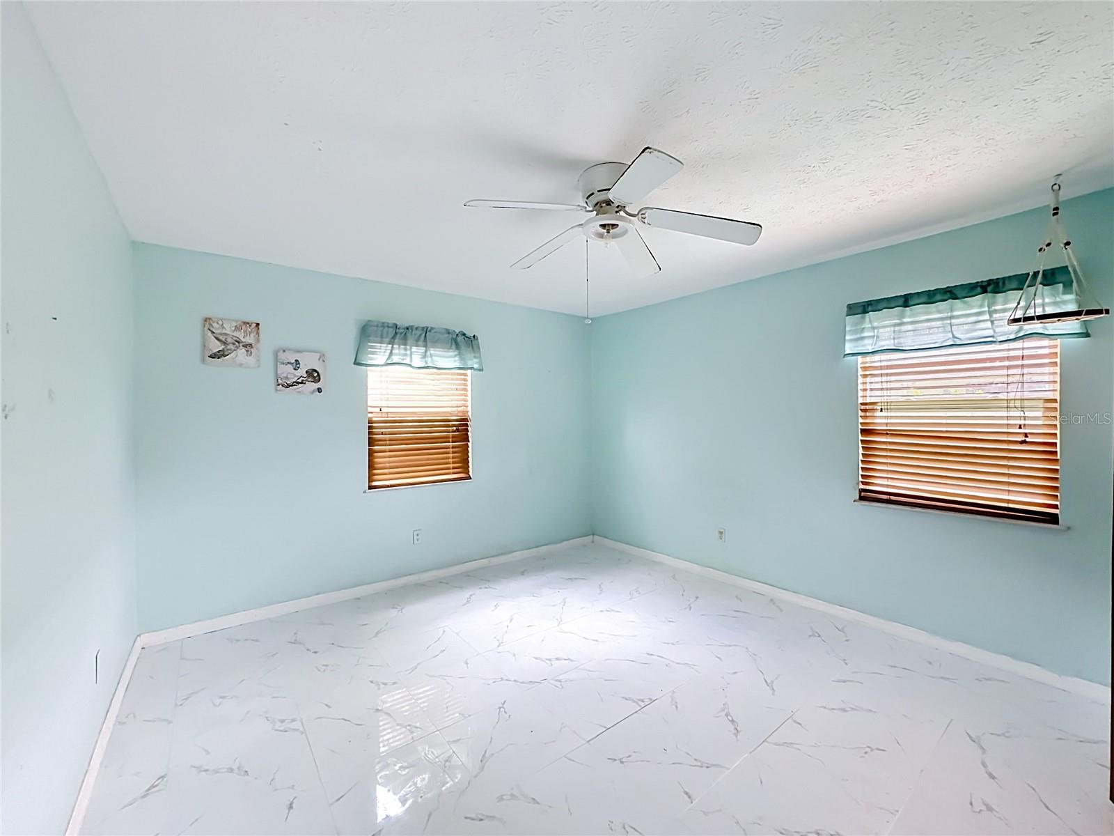 1654 Se Fallon Dr Property Photo 28