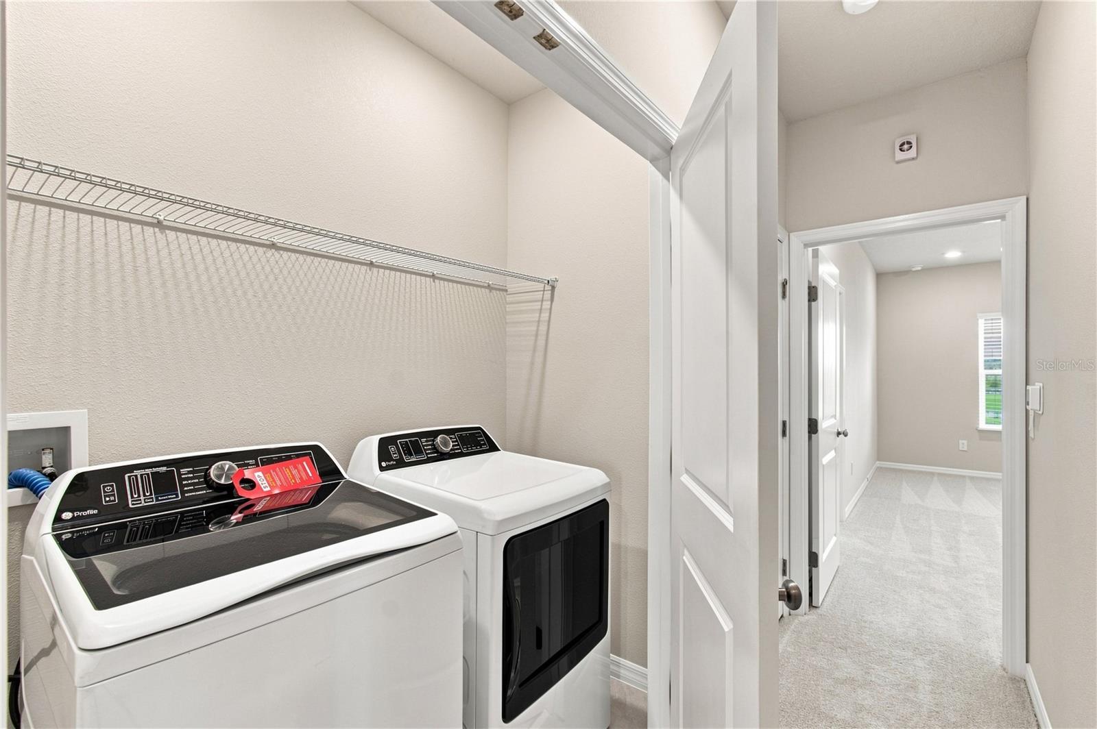5592 Coopers Hawk Ct Property Photo 23