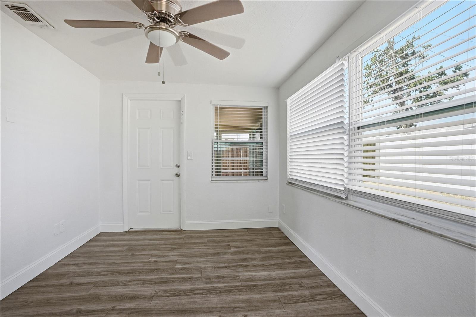 3301 Rosefield Dr Property Photo 20