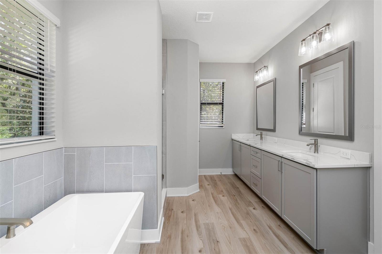 13063 Oldenburg Dr Property Photo 8