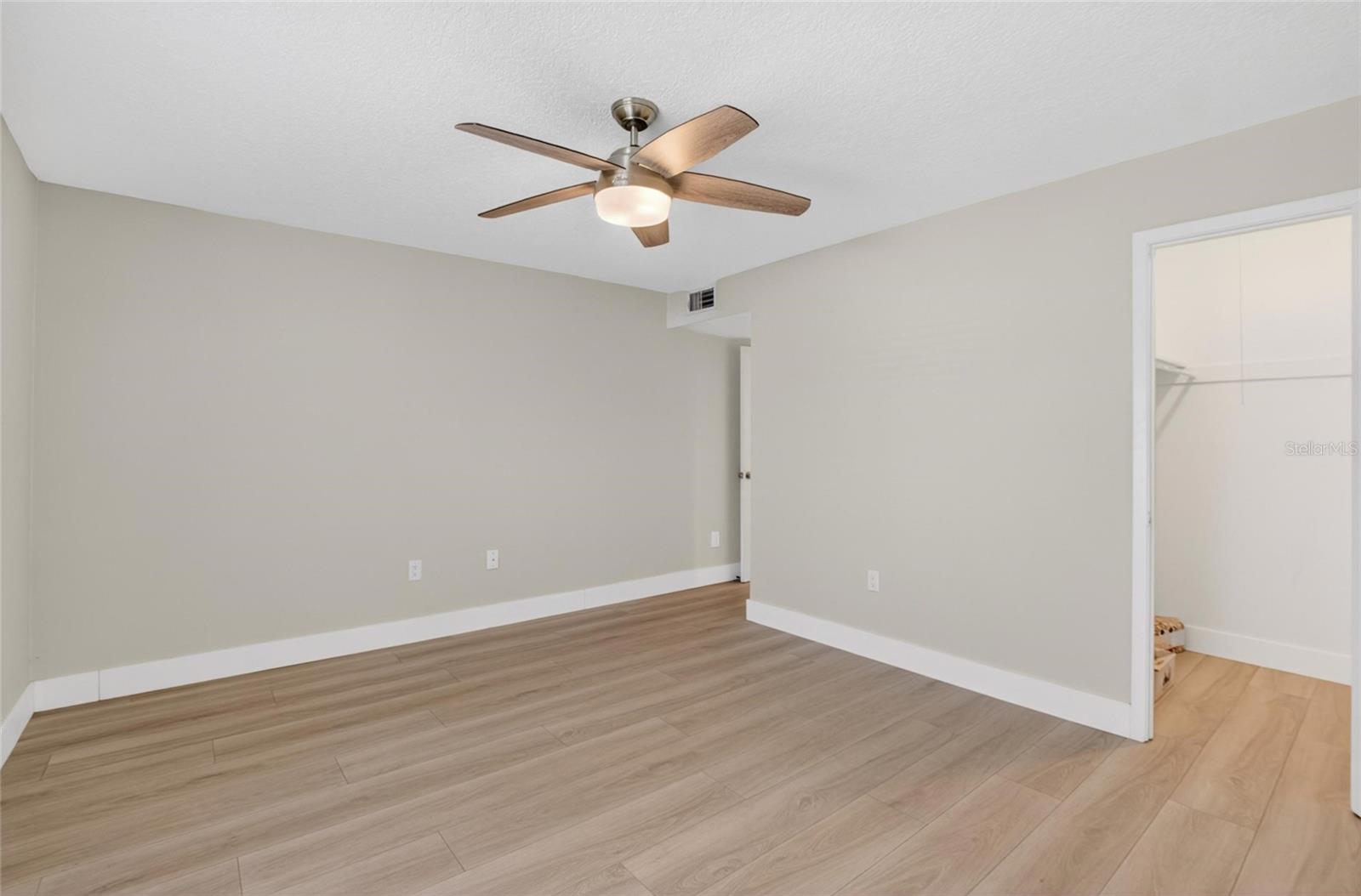 3795 41st Ln S #a Property Photo 14