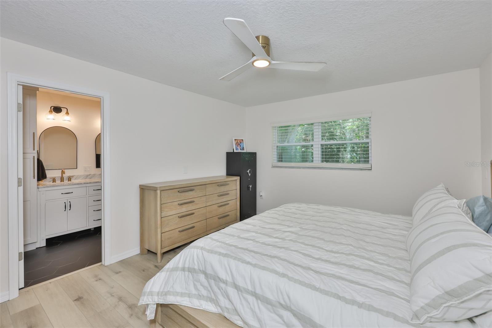 1578 Indian Bay Rd Property Photo 24