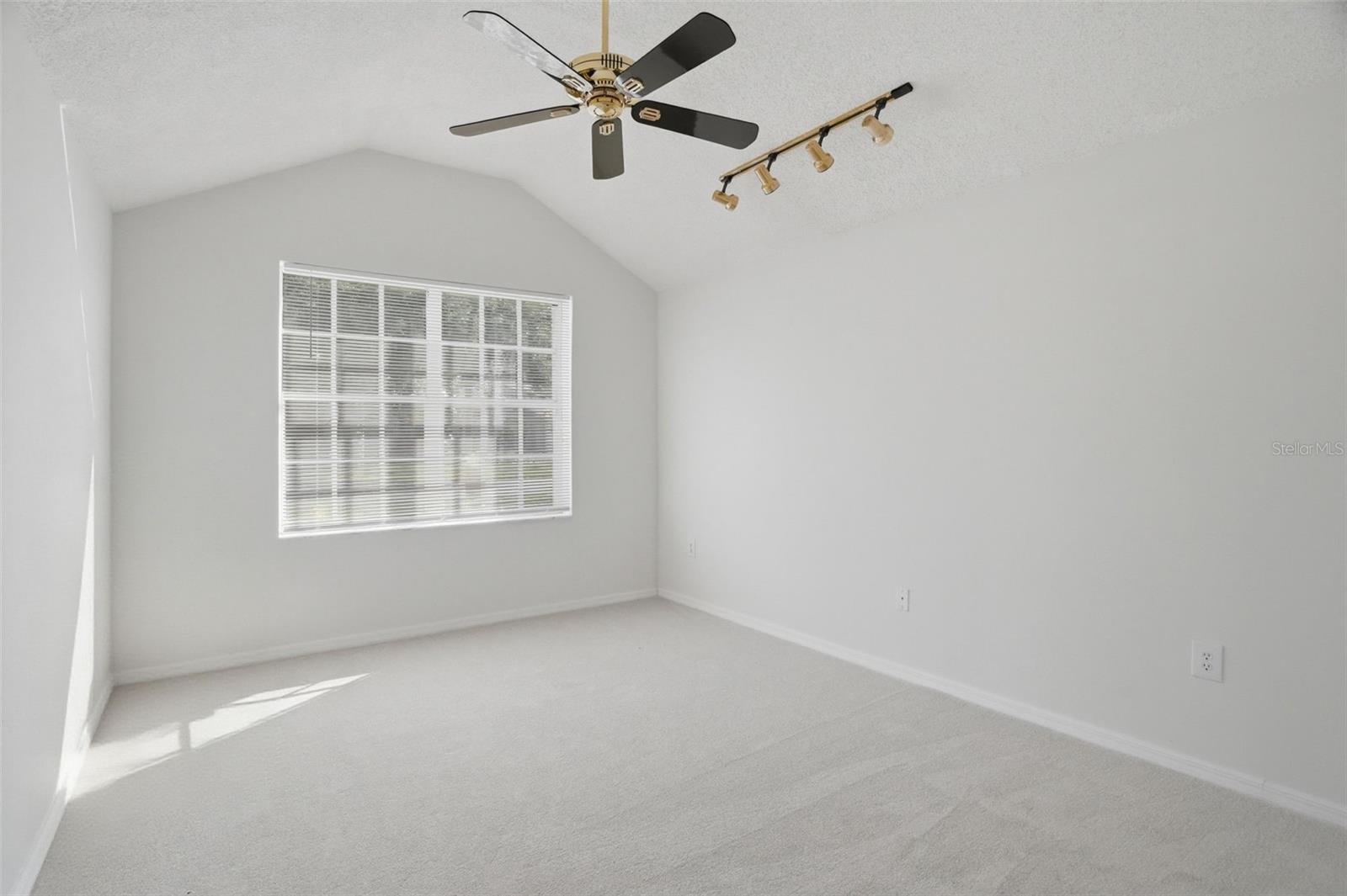 3166 Sterling St Property Photo 28