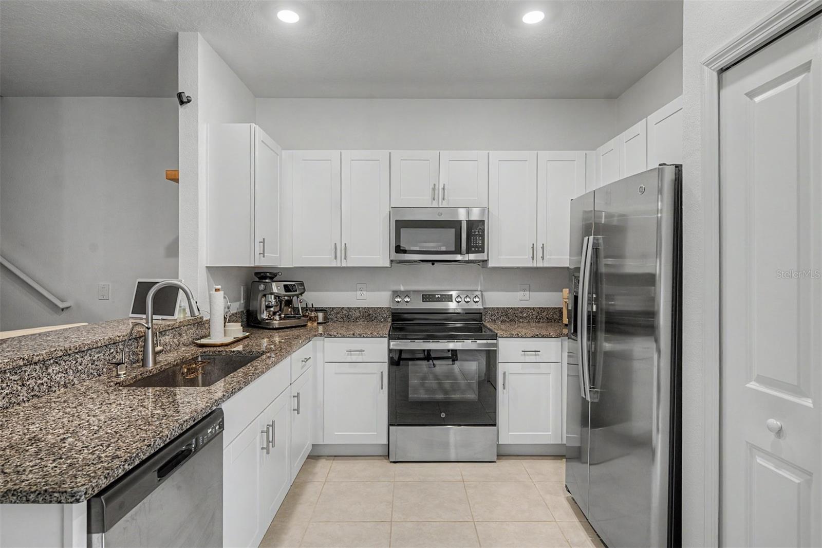 10261 Honey Hammock Way Property Photo 9