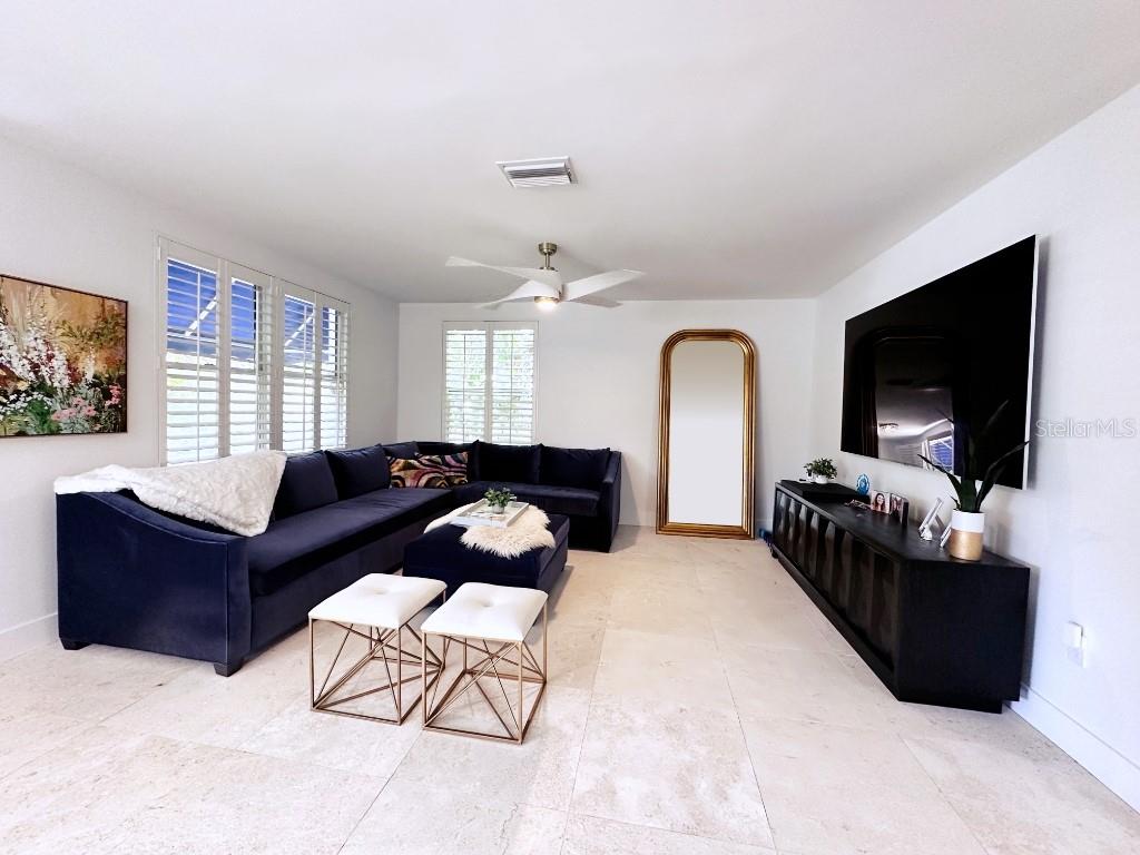 155 112th Ave #a Property Photo 10