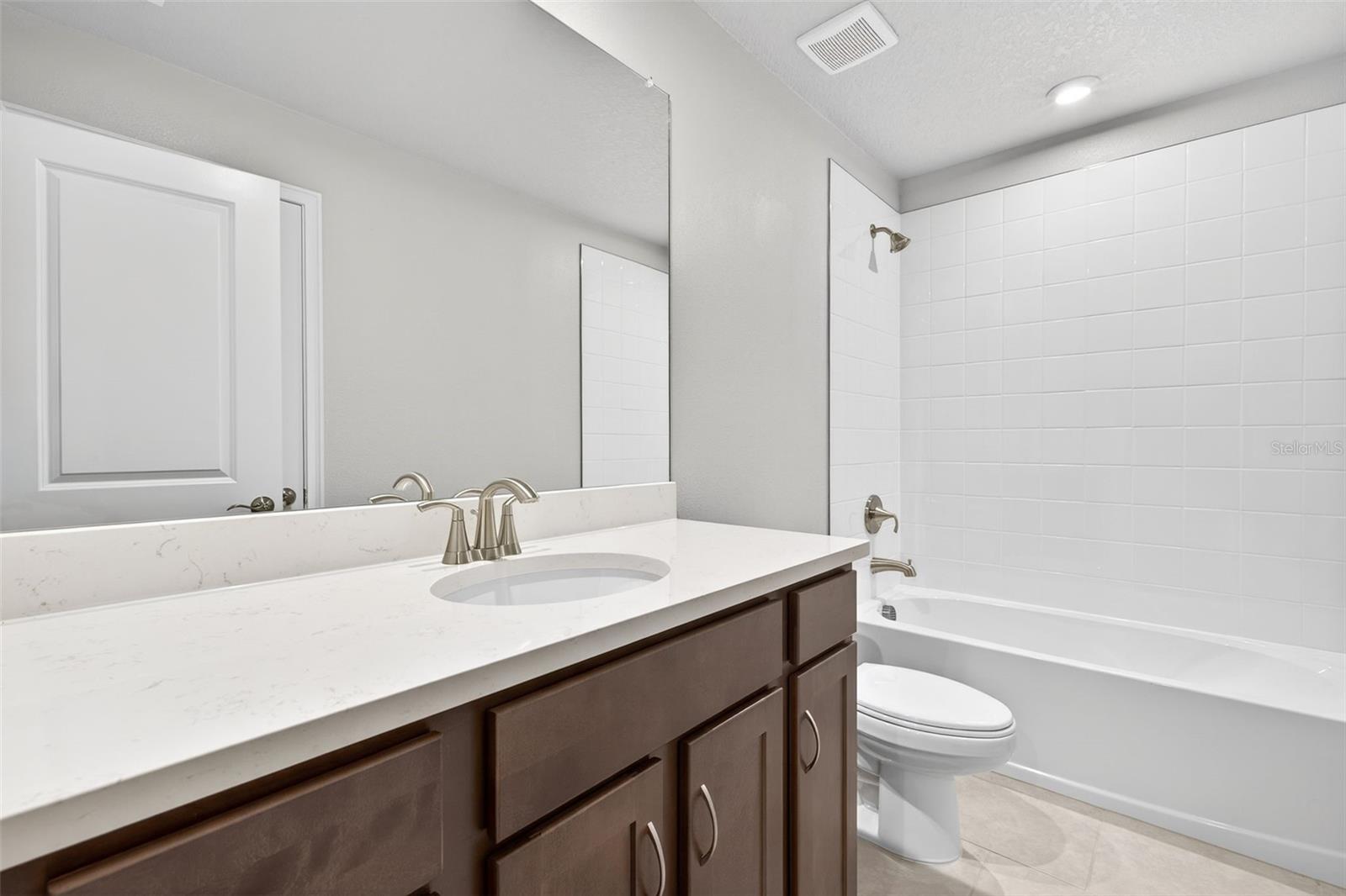 9187 Aurelia Ave Property Photo 15