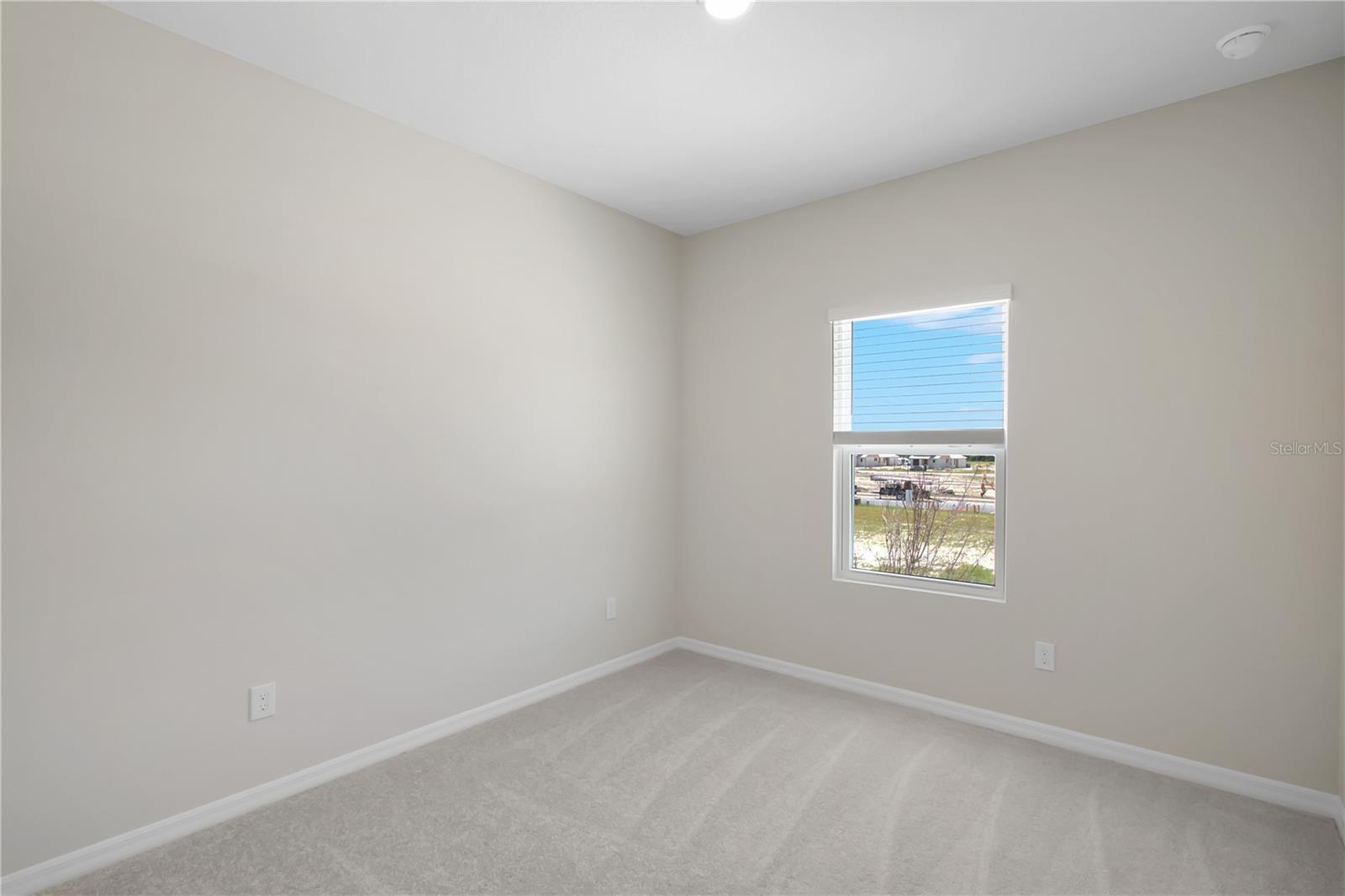 5588 Coopers Hawk Ct Property Photo 19