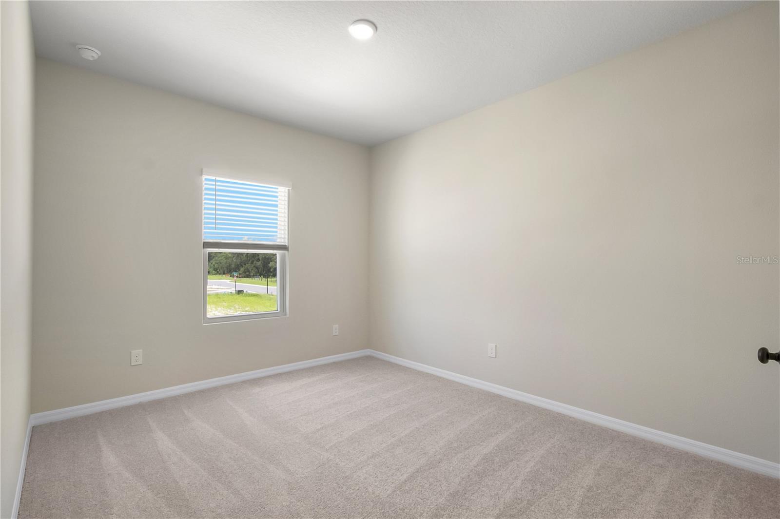 5588 Coopers Hawk Ct Property Photo 21