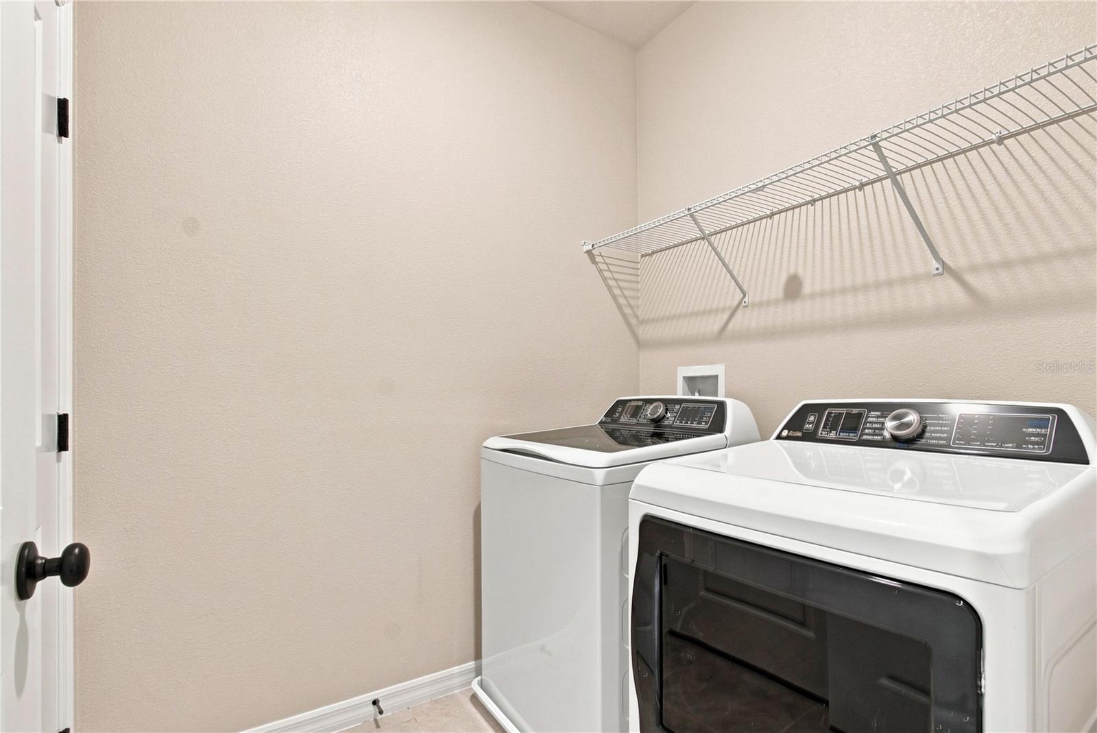 5588 Coopers Hawk Ct Property Photo 26