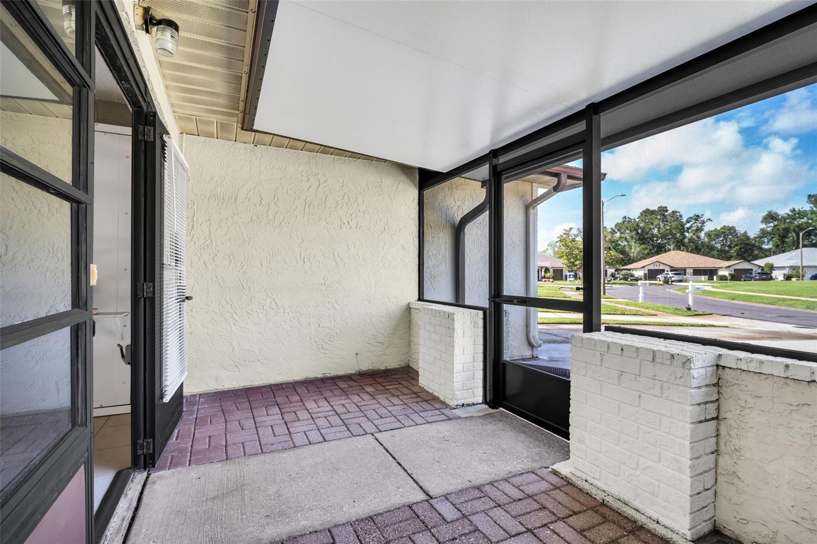 3472 Maclaren Dr Property Photo 3