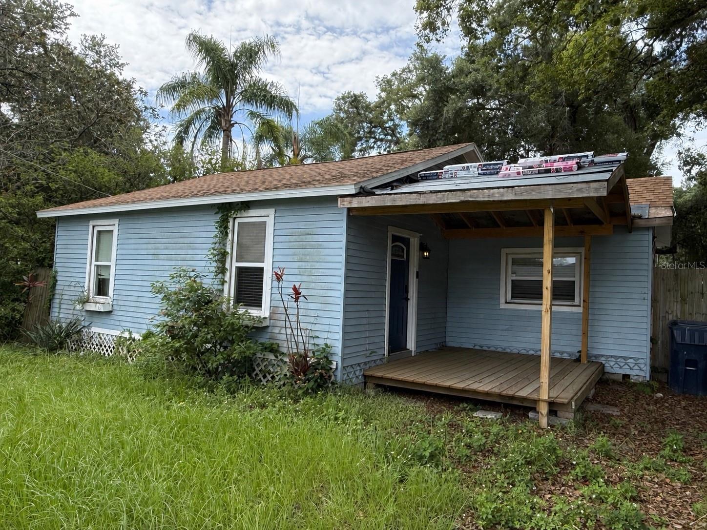 1311 E Sligh Ave Property Photo 1