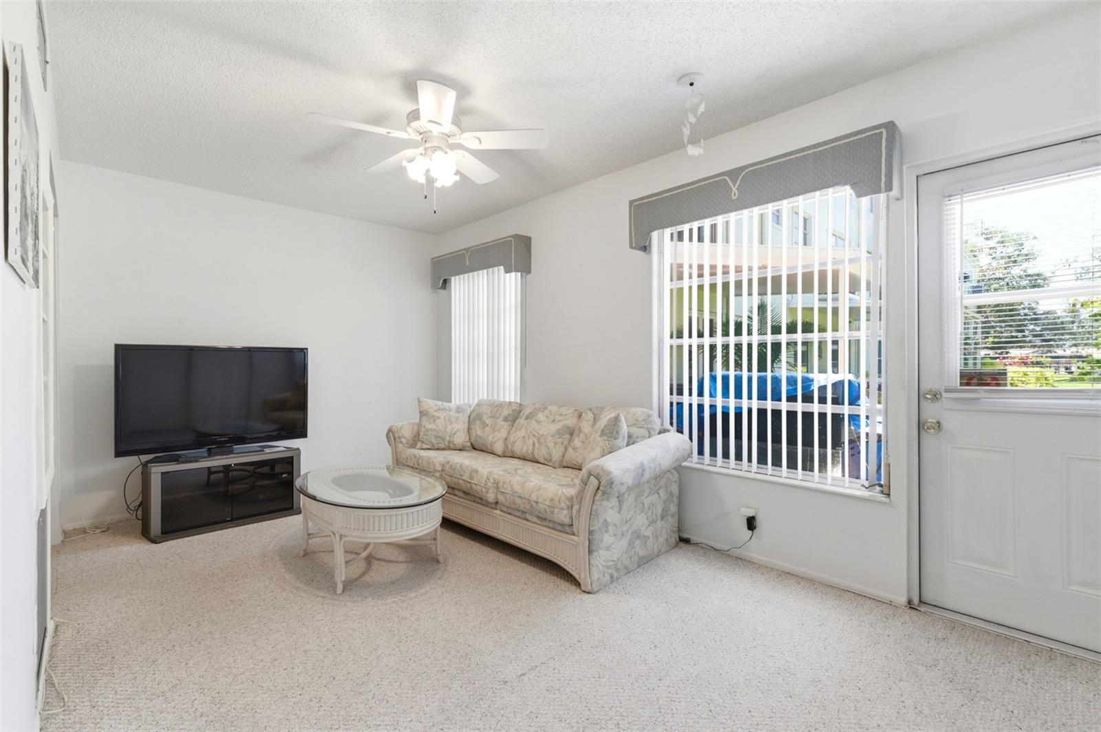 2386 Sumatran Way #14 Property Photo 21