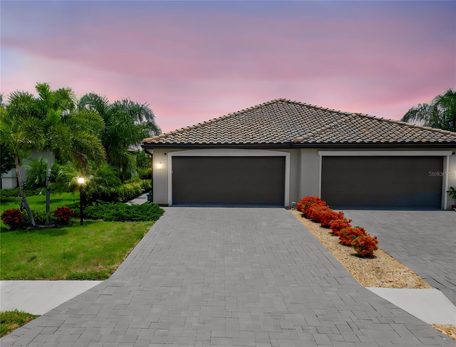 5323 White Sand Cv Property Photo 2