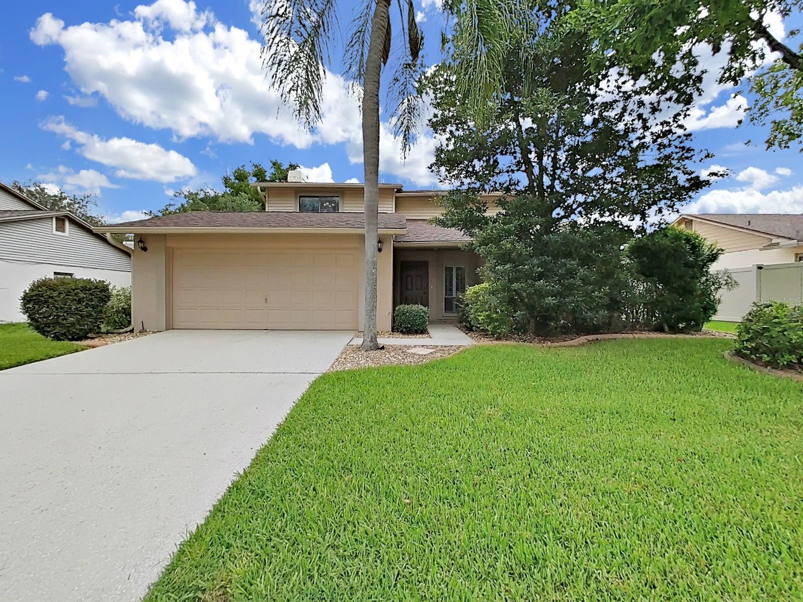 1367 Corner Oaks Dr Property Photo 2