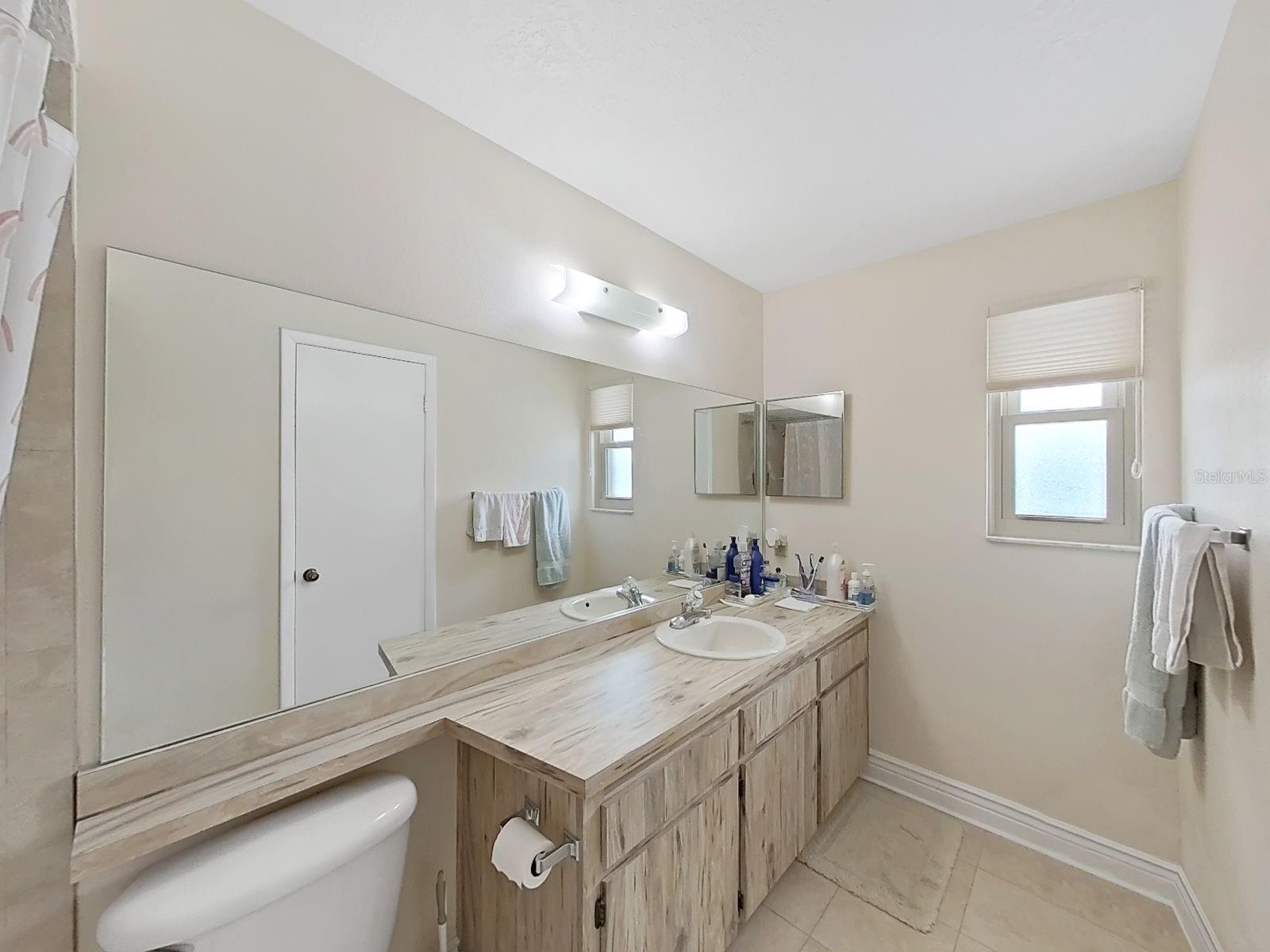 1367 Corner Oaks Dr Property Photo 20