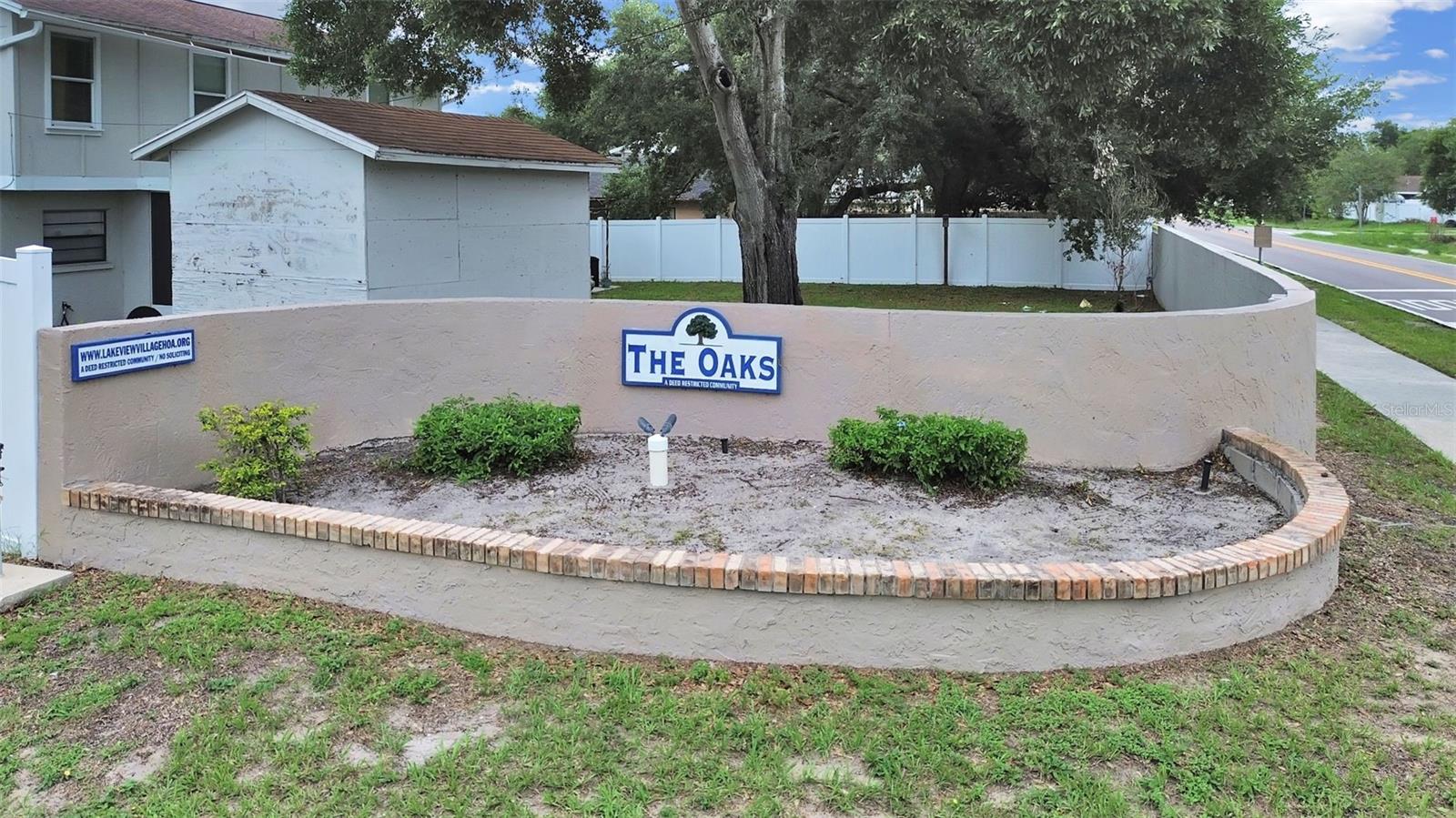 1367 Corner Oaks Dr Property Photo 33