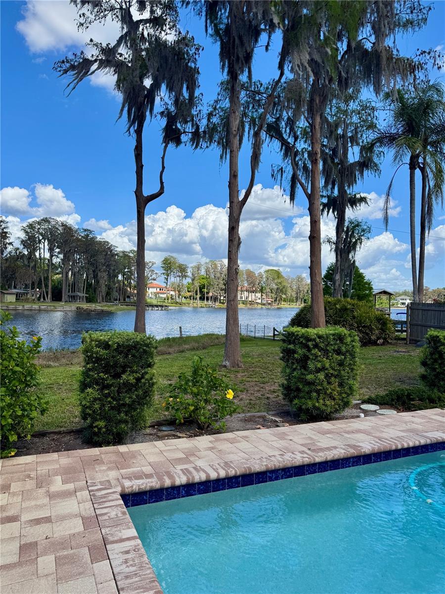 17109 Rainbow Terrace Property Photo 2