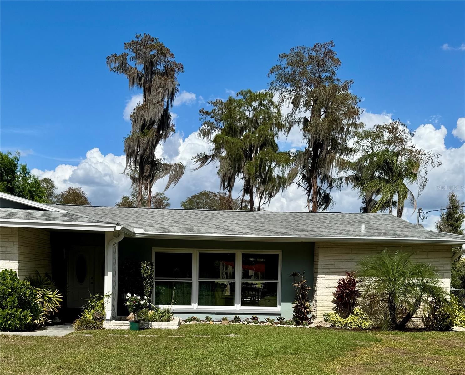 17109 Rainbow Terrace Property Photo 4