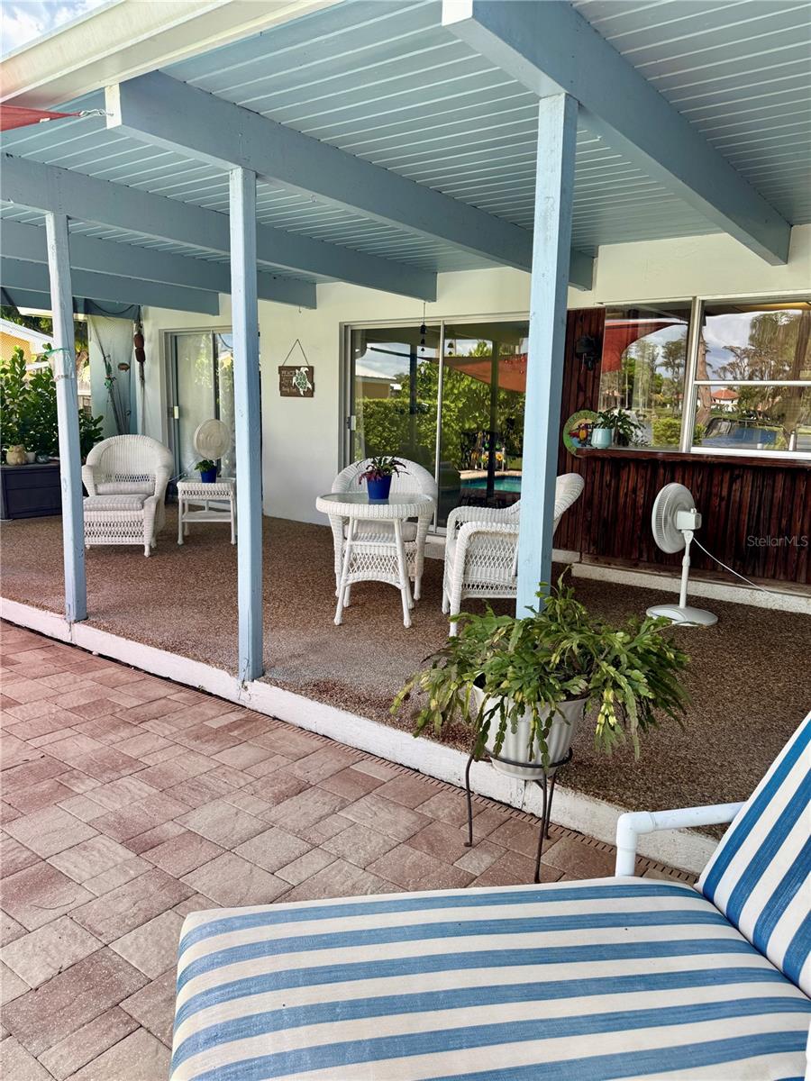17109 Rainbow Terrace Property Photo 5