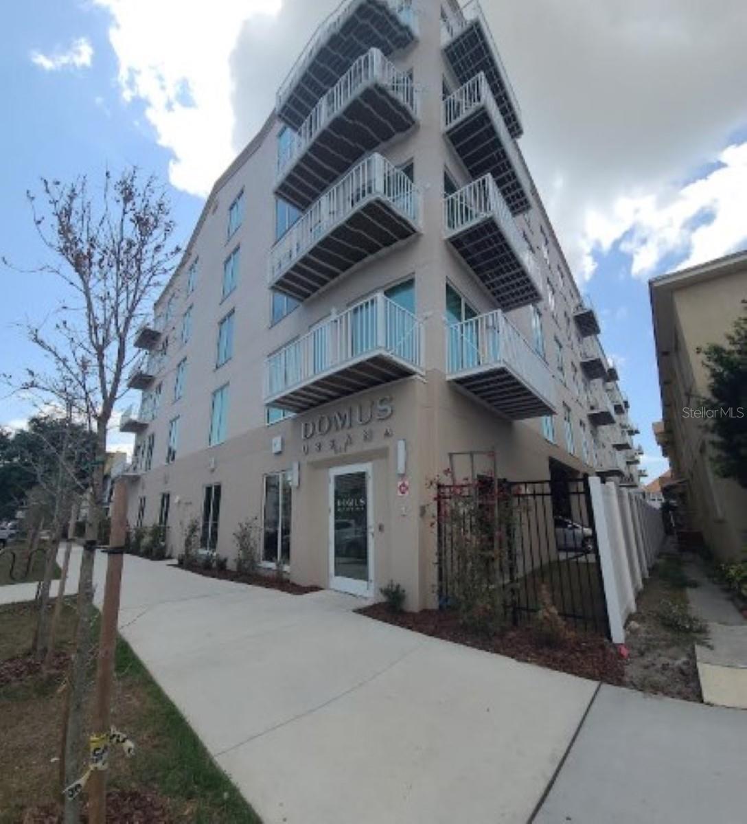 644 3RD AVE S #408 Property Photo 1