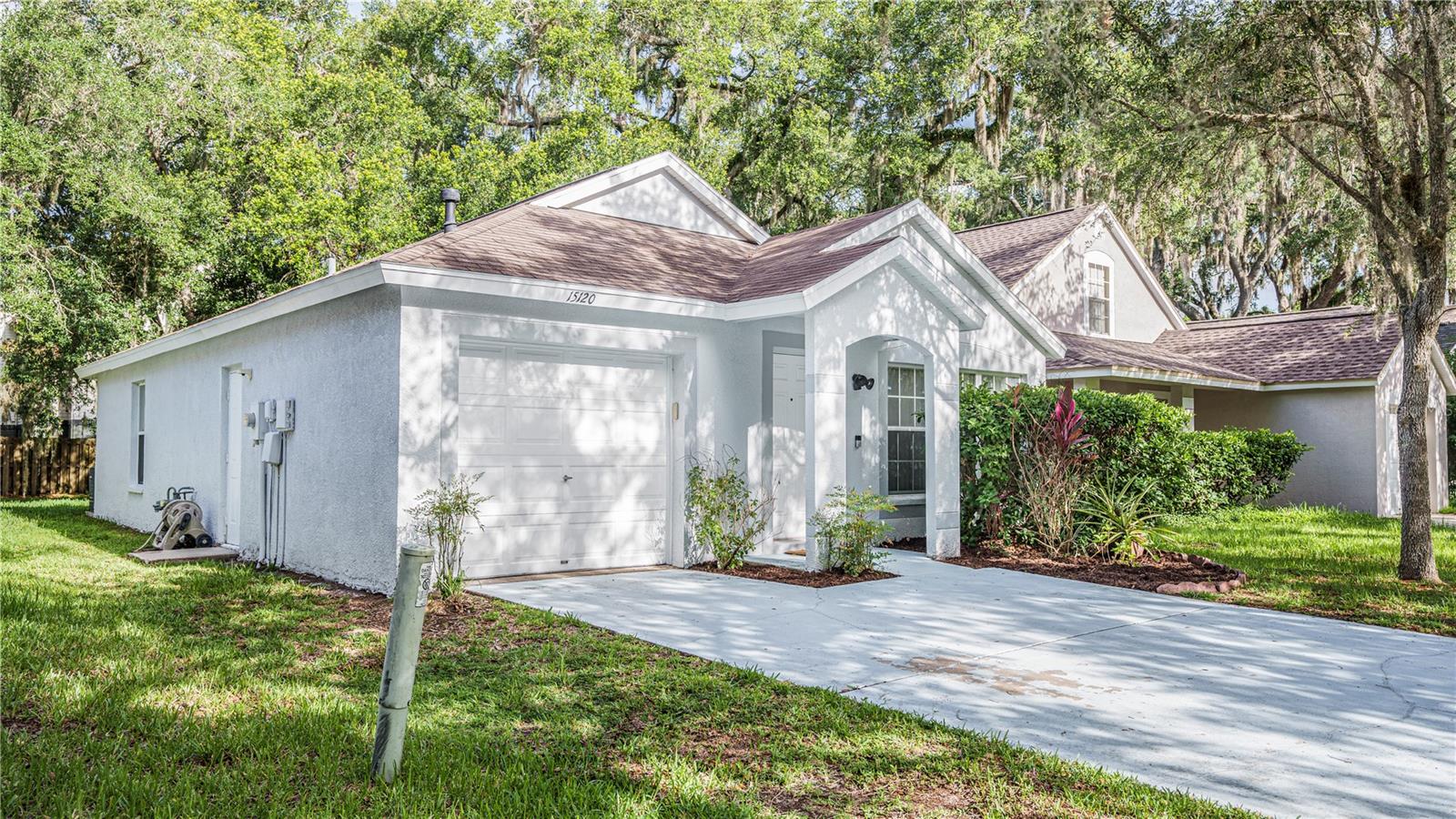 15120 Deer Meadow Dr Property Photo 3