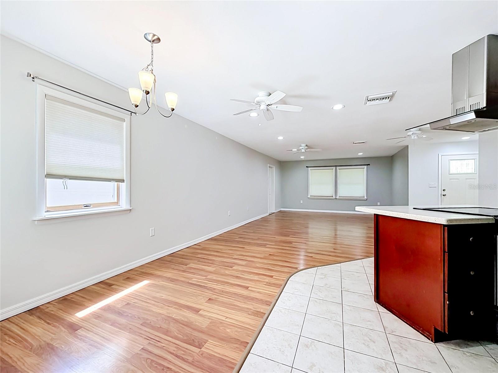 1666 N Croft Ave Property Photo 10