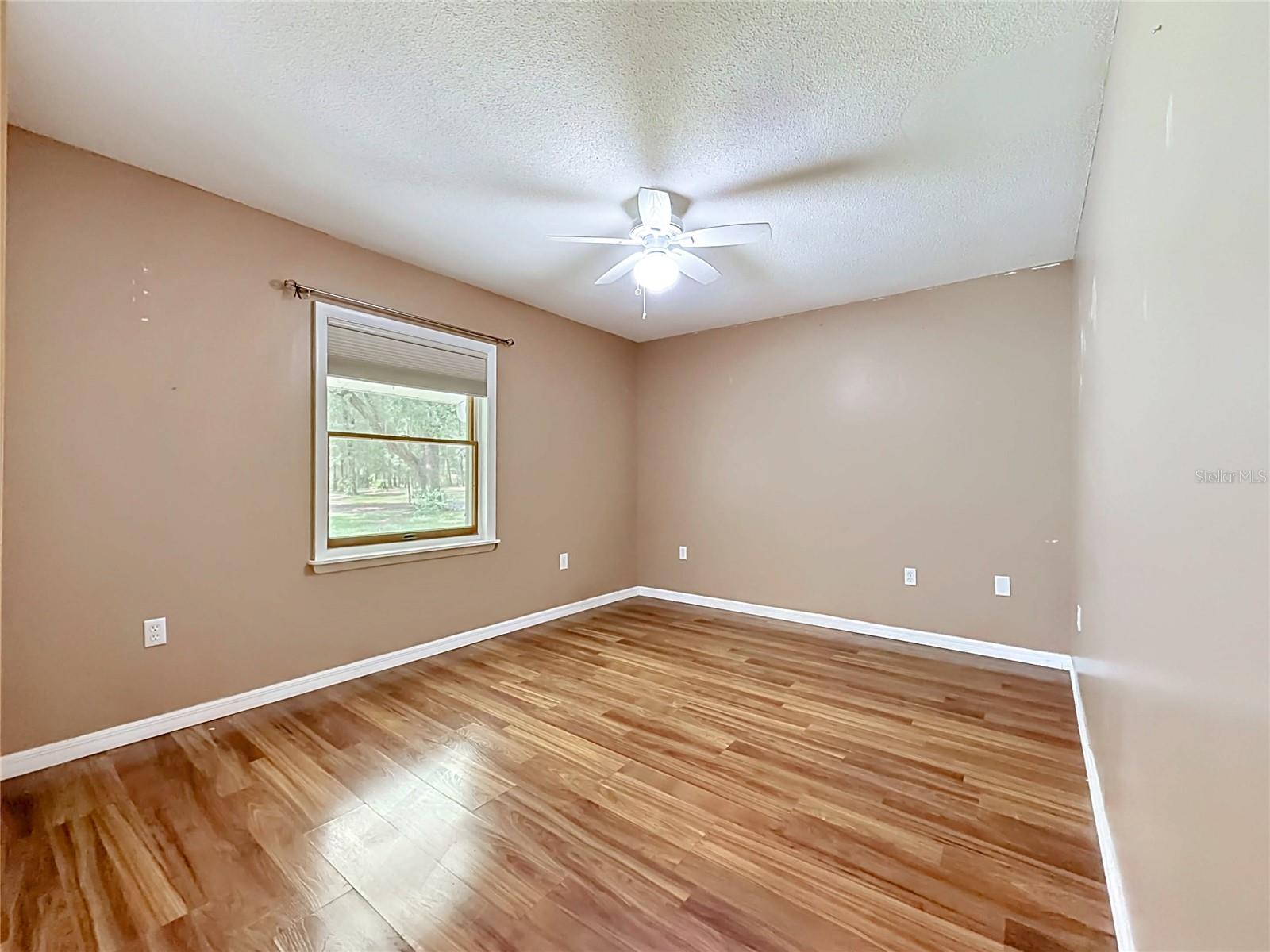 1666 N Croft Ave Property Photo 22